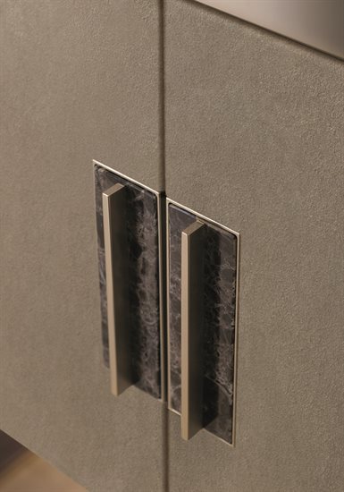 ARMAND_cabinet_3_G4108