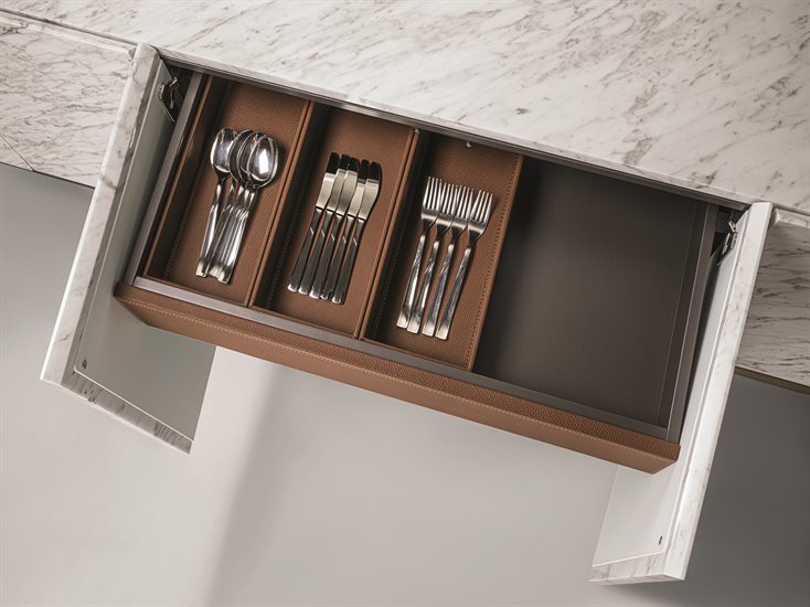 CONCORD_cabinet_18_G73