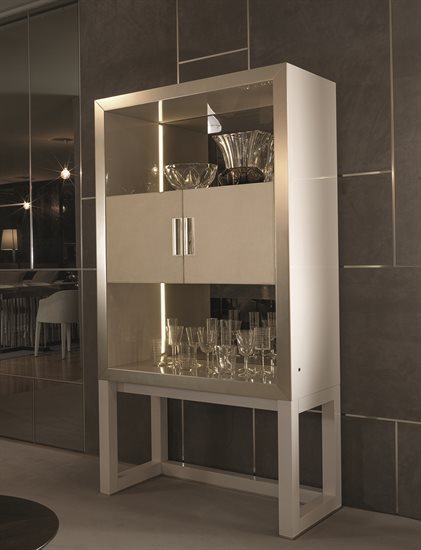 Contenitori-e-librerie_Orwell-tall-cabinet_Gallery_Preview_07