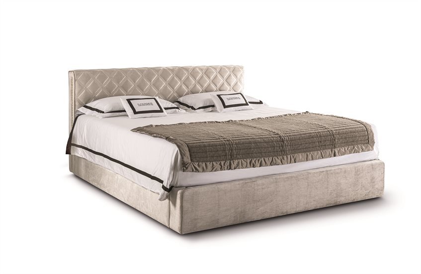 HELMUT_bed_1_G8949