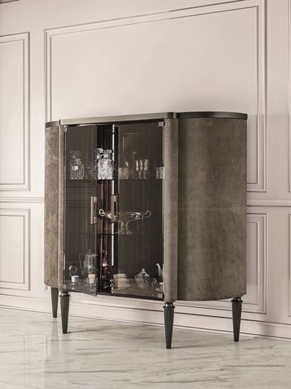 KATE_cabinet_3_G4697