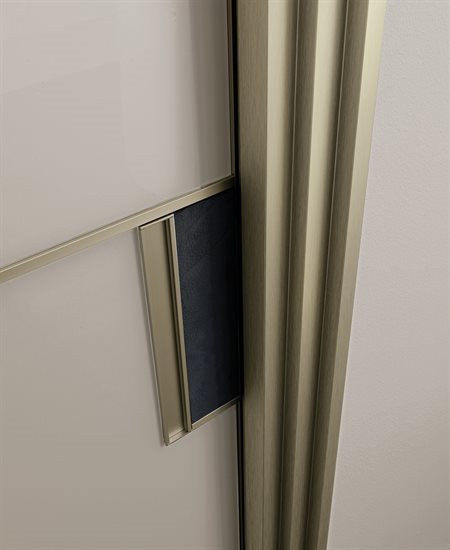 LAND_door_14_G8786