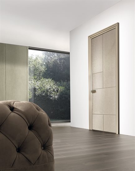 LAND_door_24_G2222