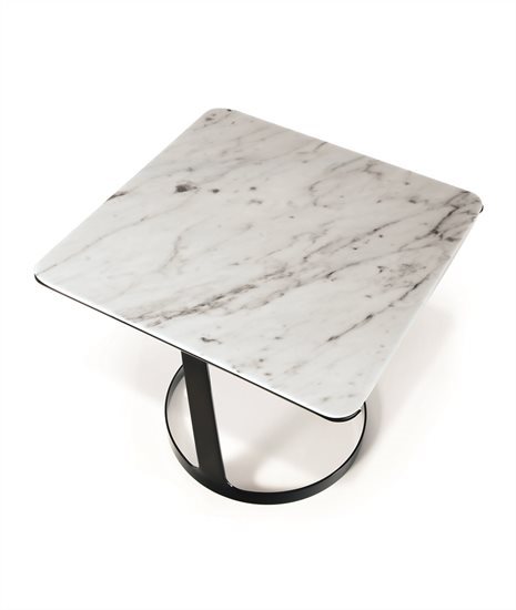 LEVITY_smalltable_4_G7520