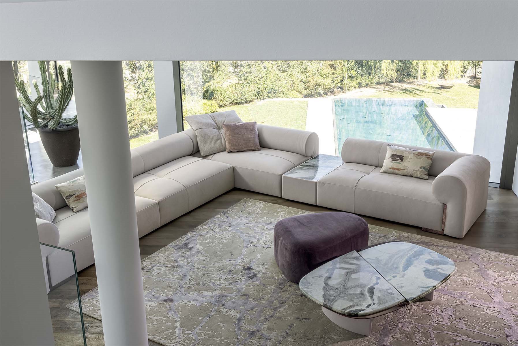 LONGHI_HUG_sofa_1_NEWS(4)