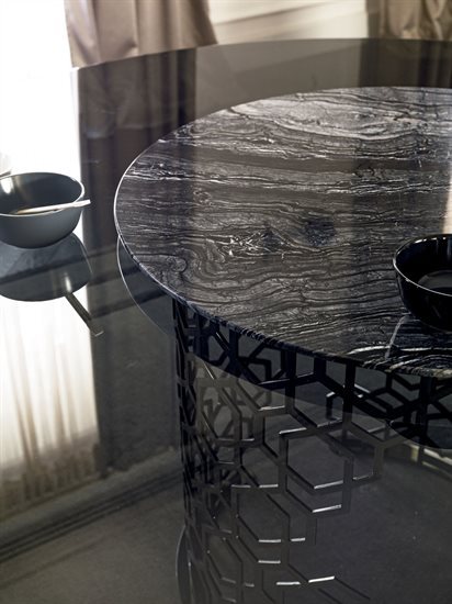 MANFRED-table_gallery_2_G8740