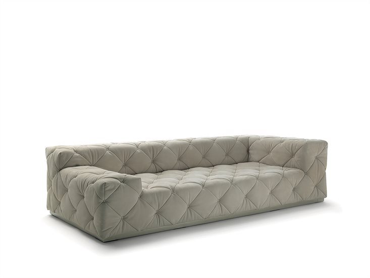MUST_sofa_1_G2272