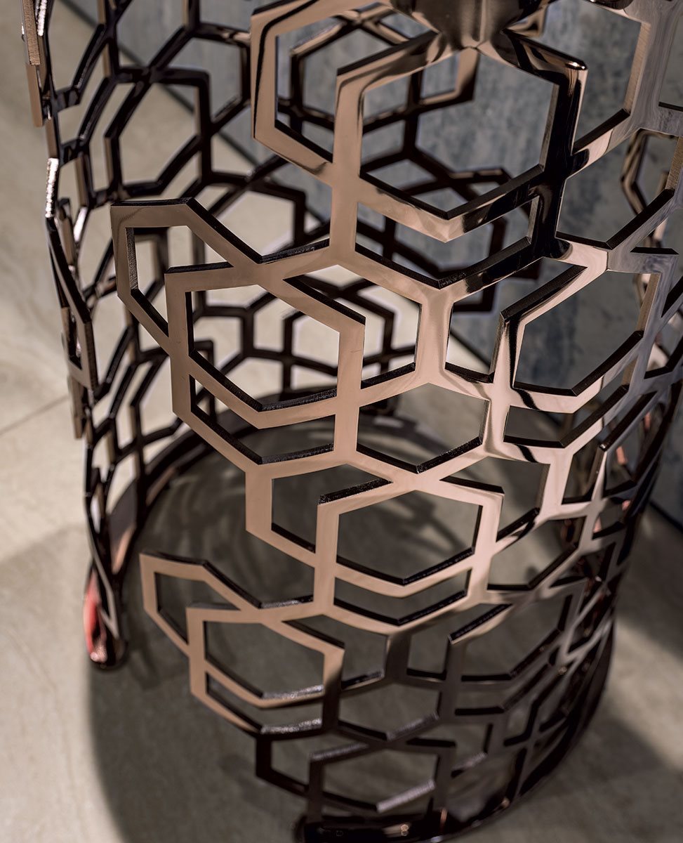 NEWS_BlackRose_gallery01