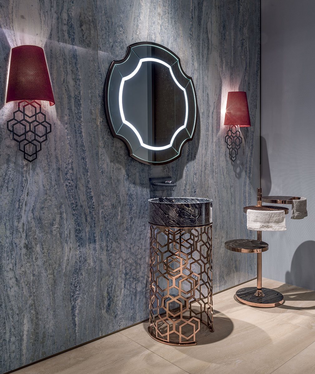 NEWS_BlackRose_gallery05