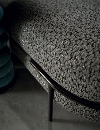 Panche-e-pouf_Lloyd-bench_Gallery_Preview_02