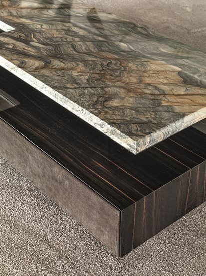 WALT_smalltable_6(0)_G8354