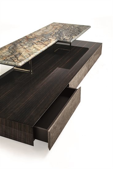 WALT_smalltable_7(0)_G5627