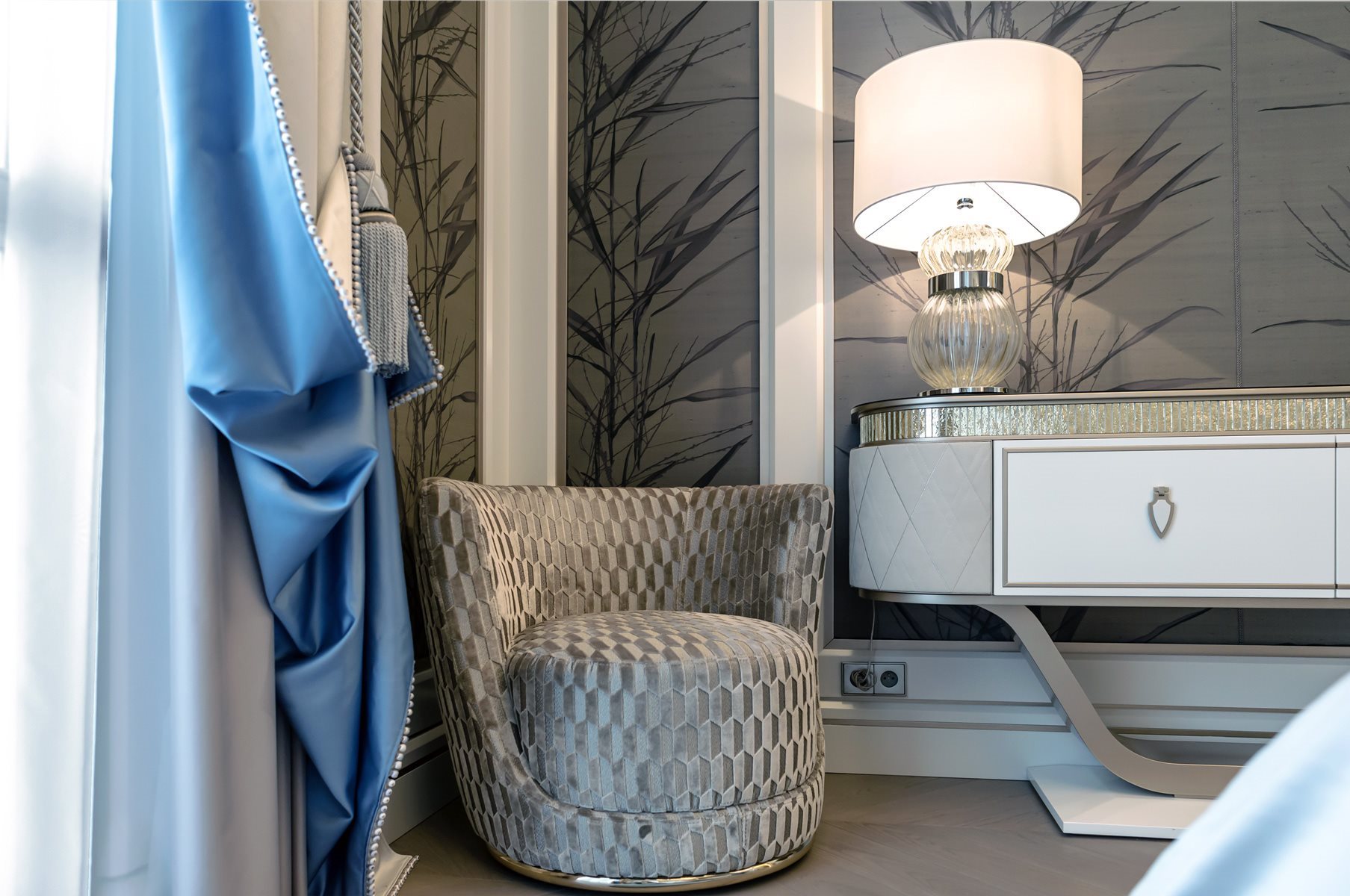 longhi_contract_LaRotondeMonaco_gallery_12