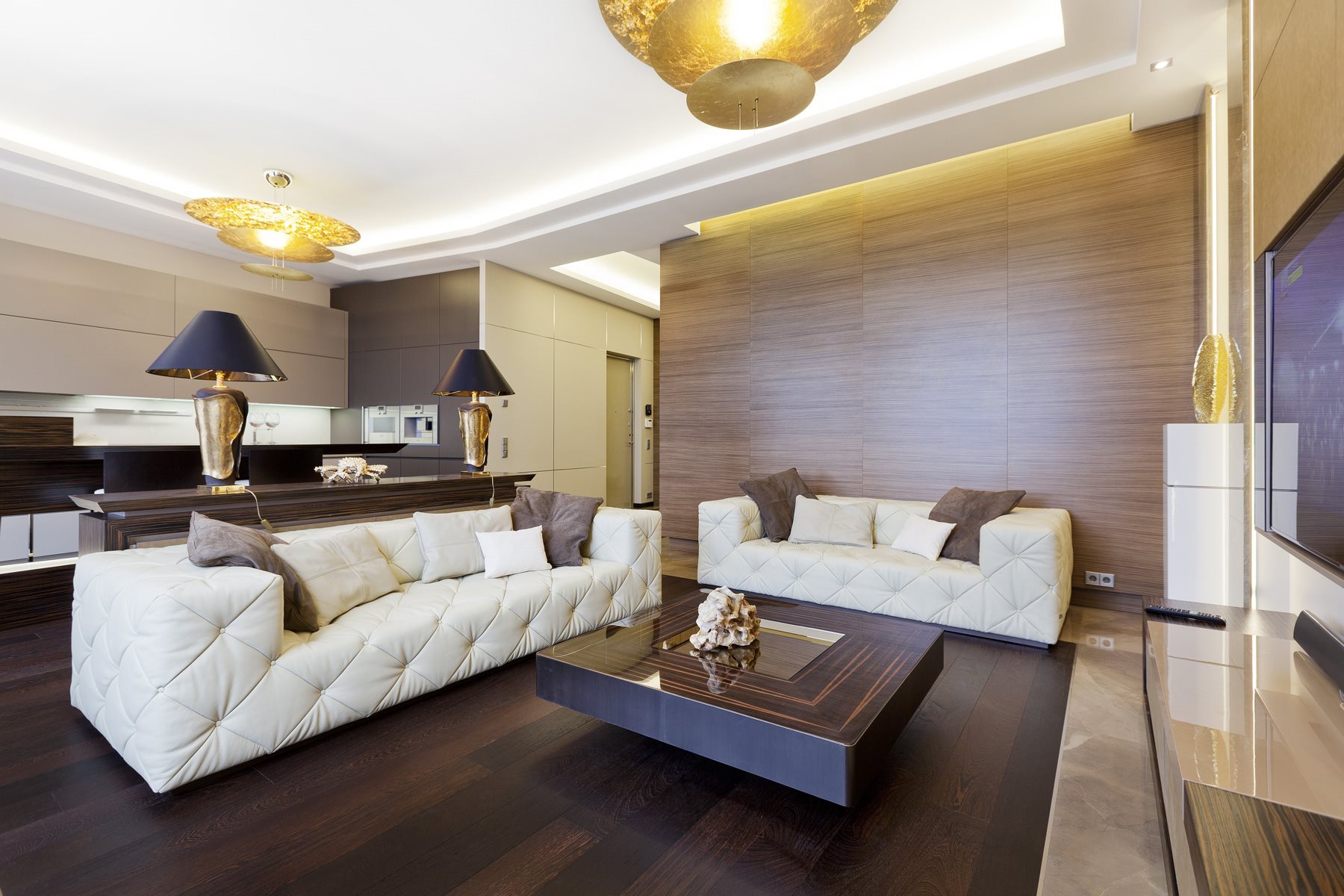 longhi_contract_SanPietroburgo_gallery_1